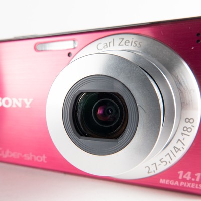 SONY Cyber-shot ピンク 14.1メガピクセル SONY Cyber-shot 14.1メガ