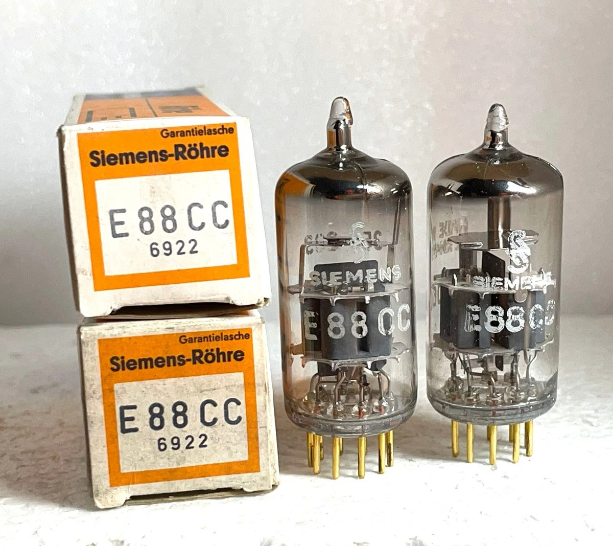 Siemens E88CC Silver Shields 真空管 2個セット Siemens E88CC Silver