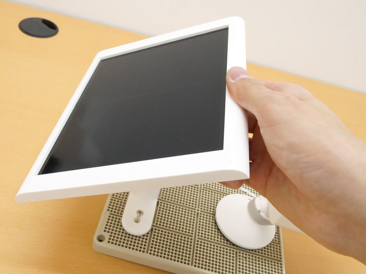 AmazonのLEDライト搭載セキュリティカメラ「Ring Spotlight Cam Plus