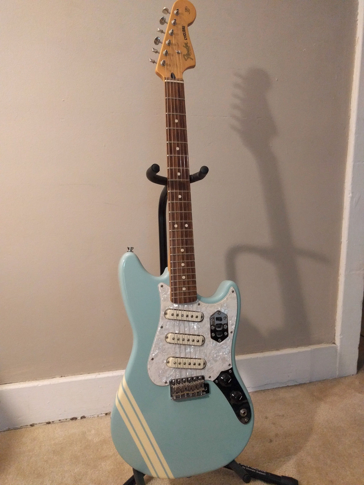 Squier byFender CYCLONE/サイクロン スクワイヤー Squier byFender