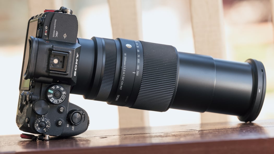 Sigma 16-300mm F3.5-6.7 DC OS Contemporary: The Best APS-C