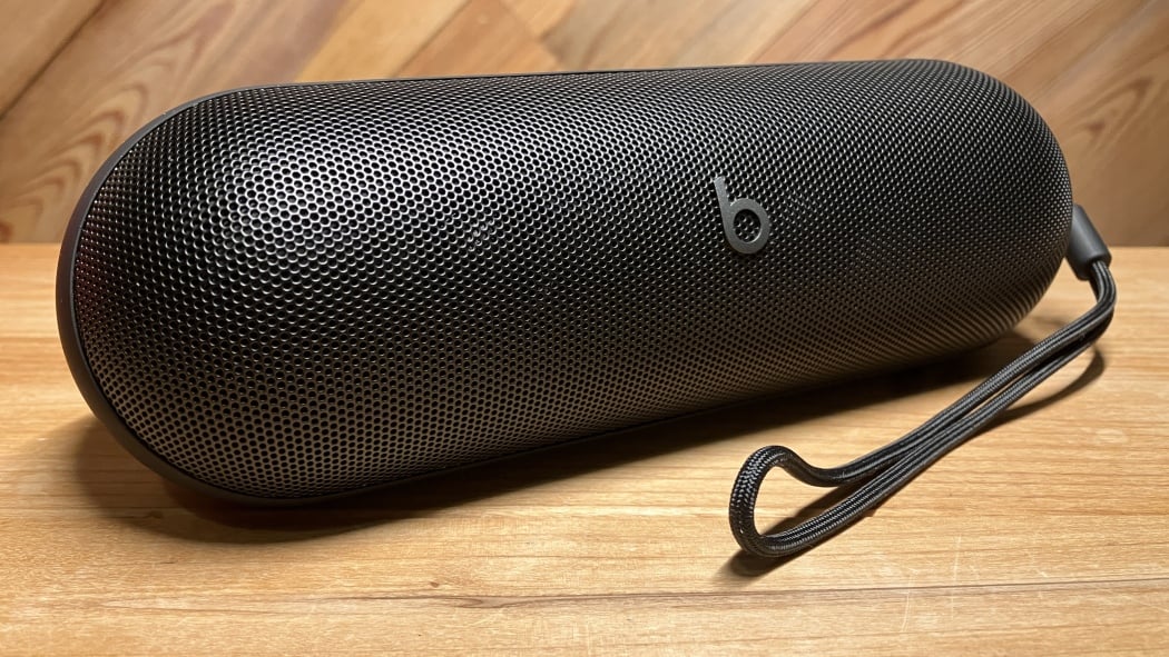 約8年ぶりの最新モデル Beats Pill (2024) ブラック Beats Pill (2024