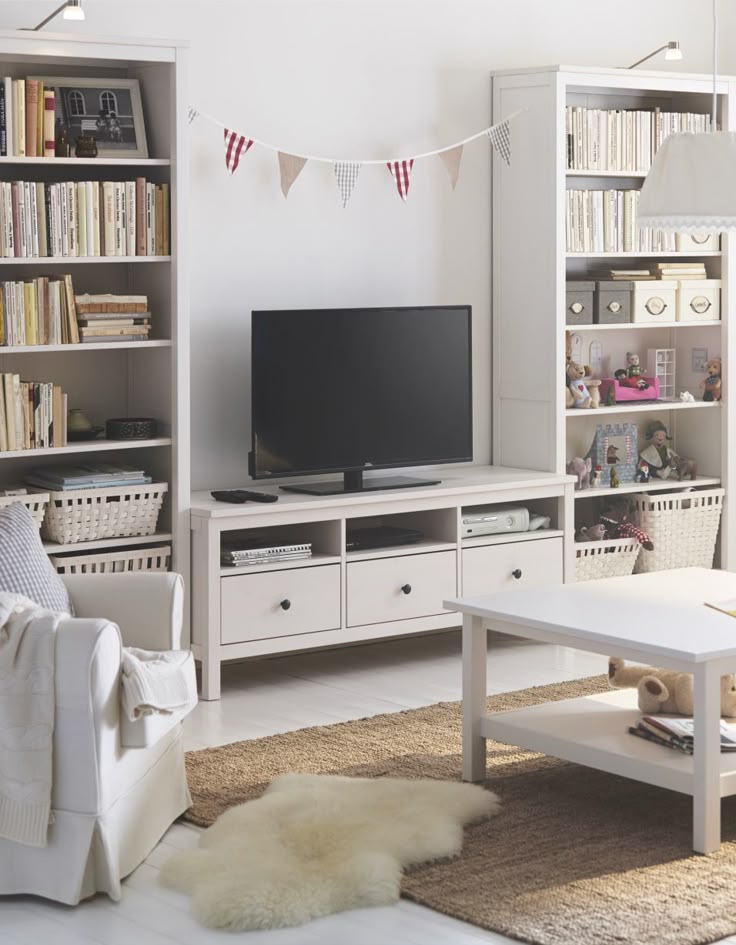 IKEA テレビ台 HEMNES ホワイトステイン IKEA イケア HEMNES ヘムネス