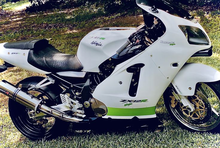 Kawasaki ZX12R Motorcycle Design