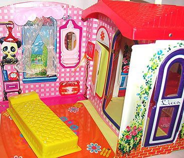 Retro Toy - Doll House with Furniture and Accessories