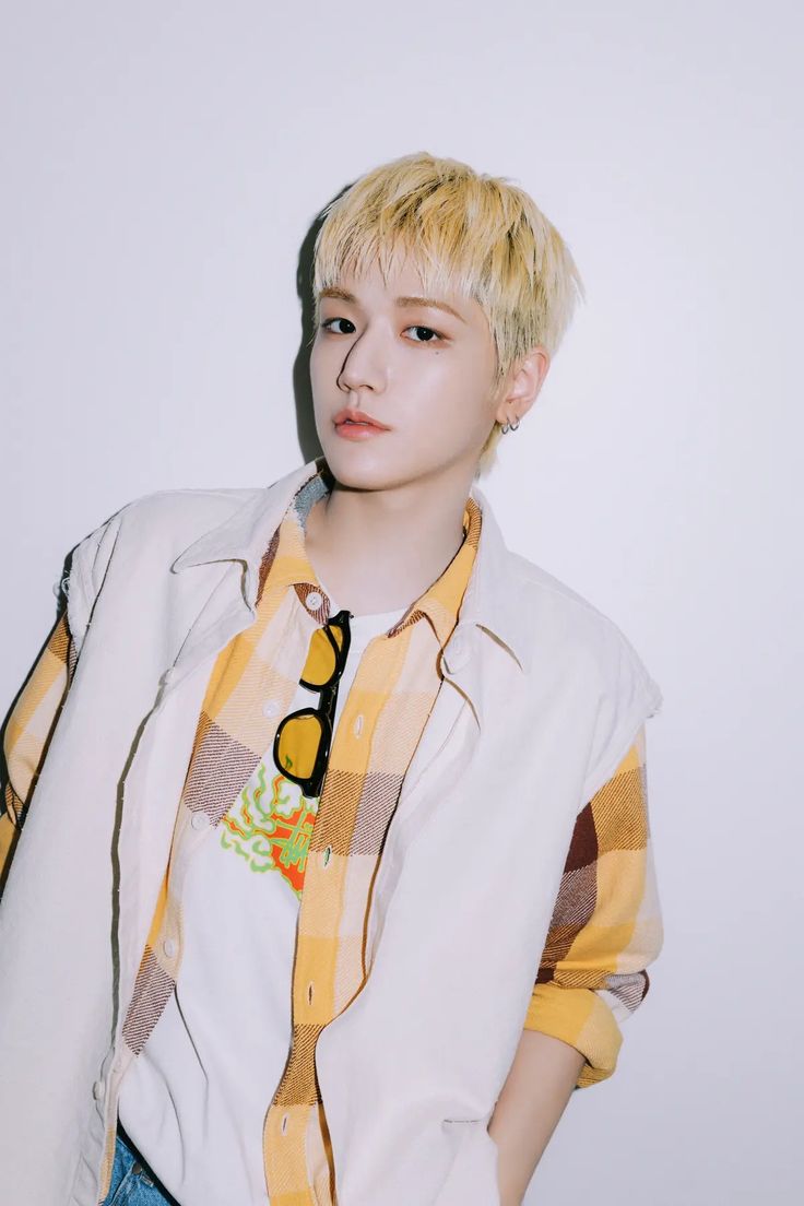 BOY NEXT DOOR RIWOO リウ boy next door リウ インスタントフォト