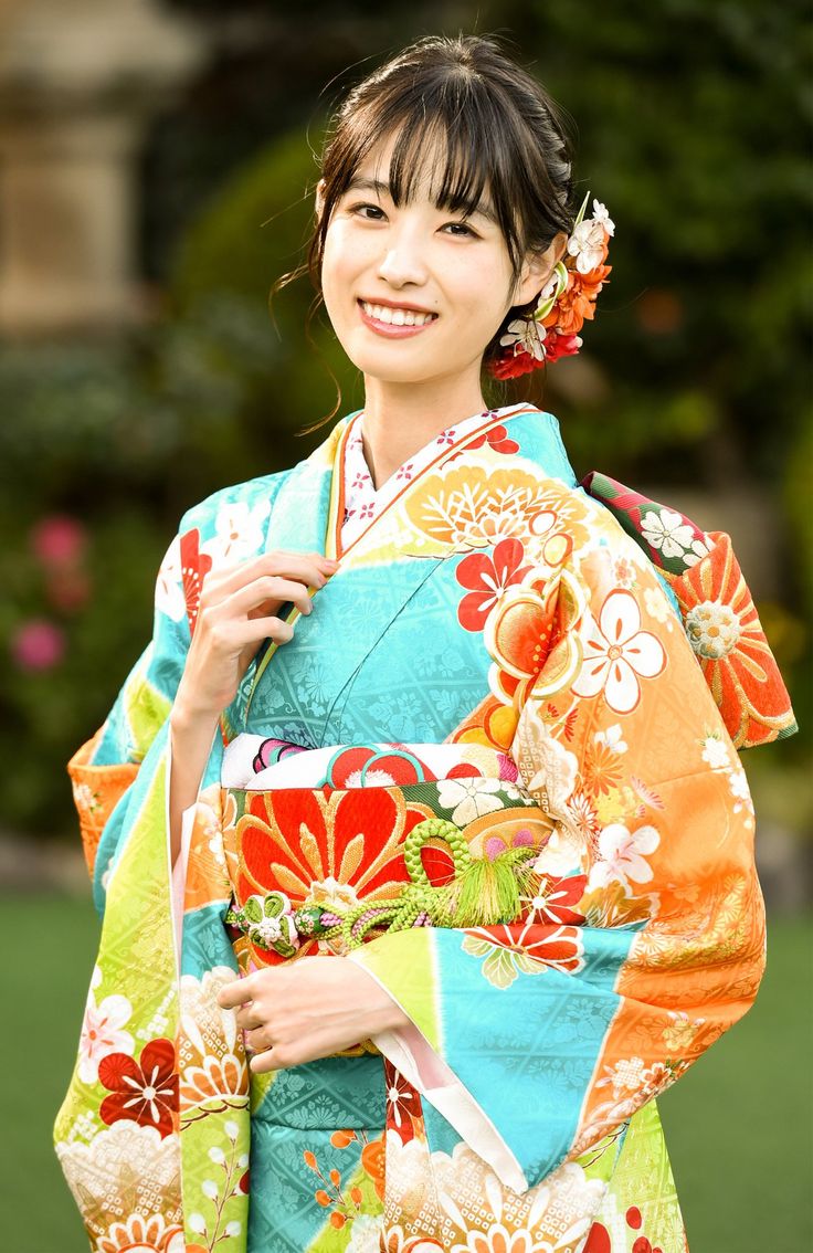 ギラロッシュ可愛らしく個性的な振袖