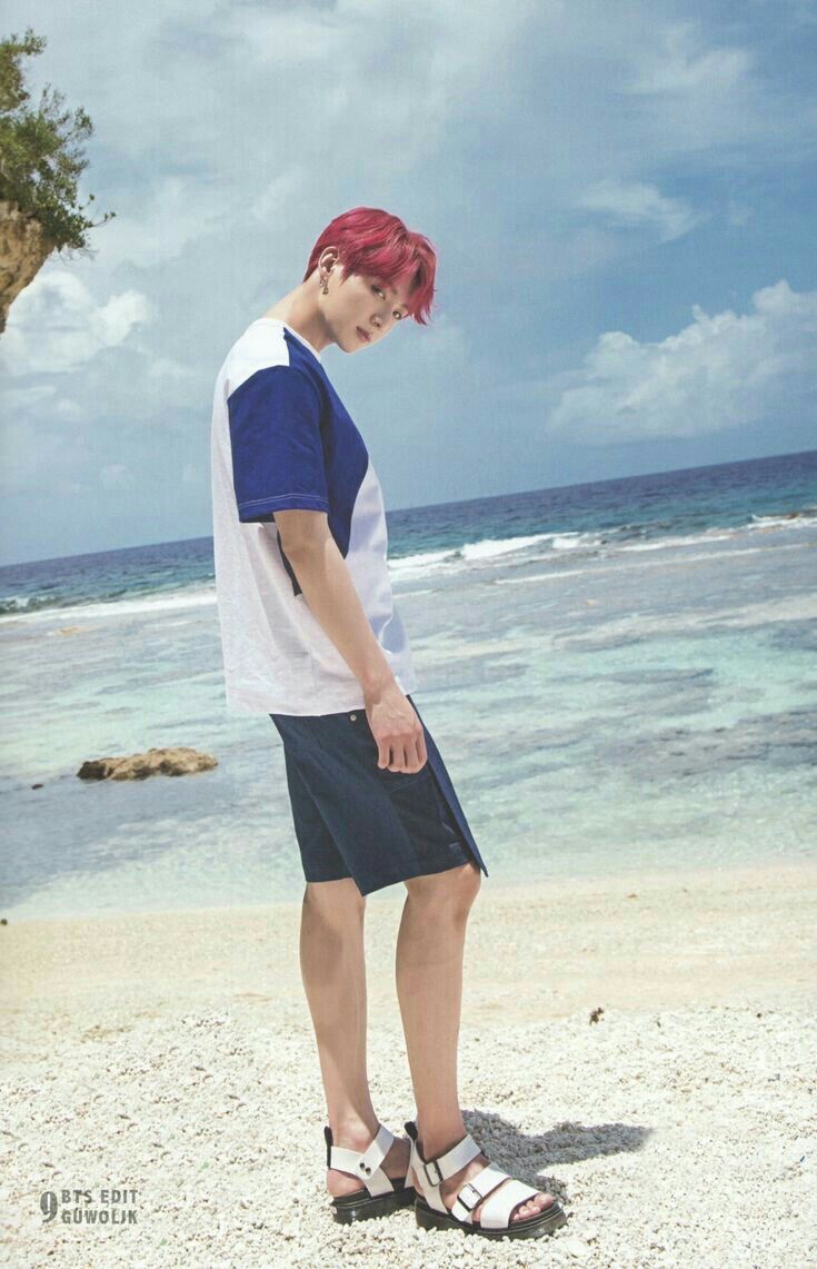 BTS ジョングク グク JUNG KOOK 等身大パネル 7 件の「等身大パネル