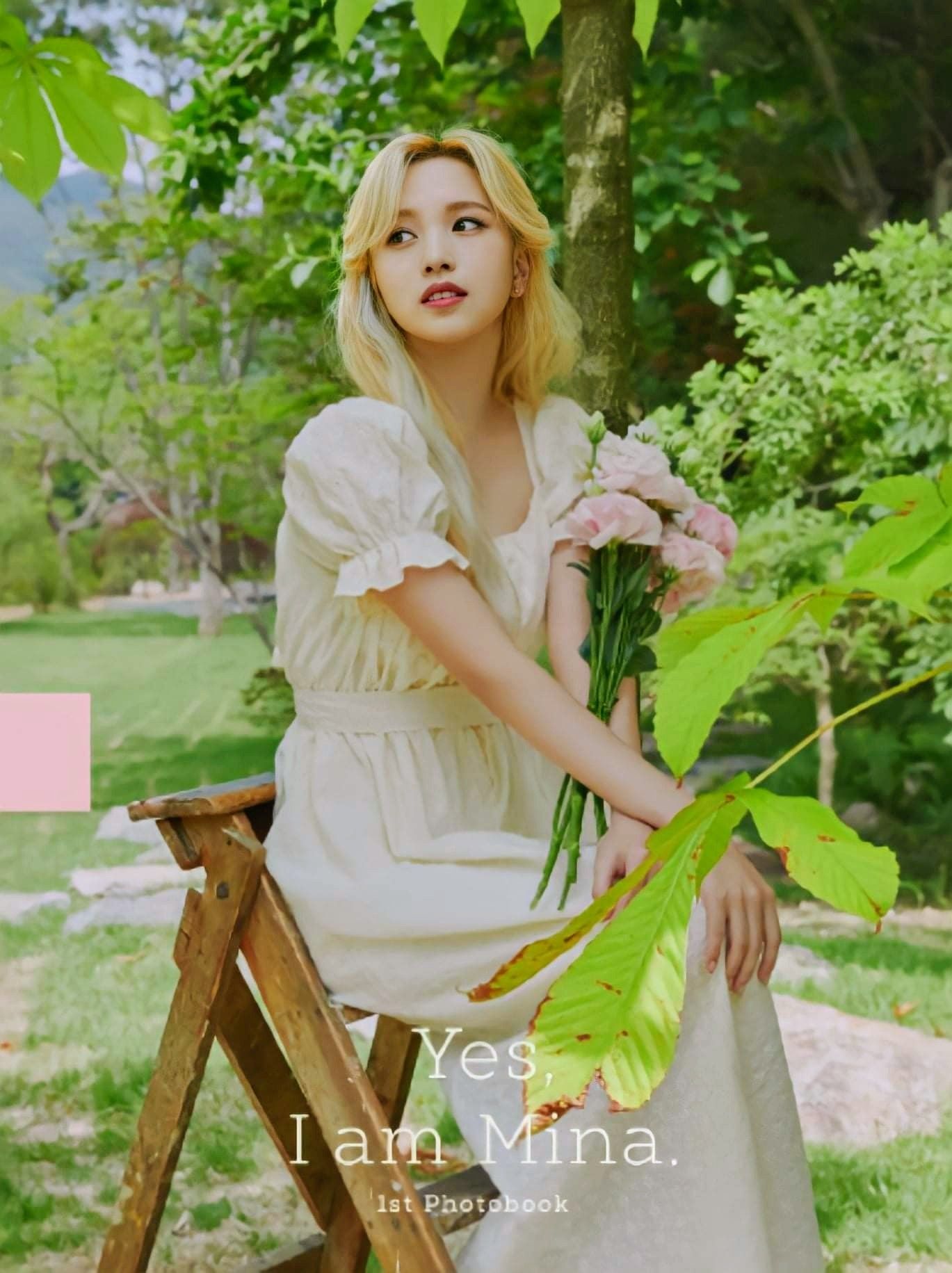 Yes, I am Mina」pink.ver TWICE ミナ ☆ TWICE ミナ 写真集 Yes, I am