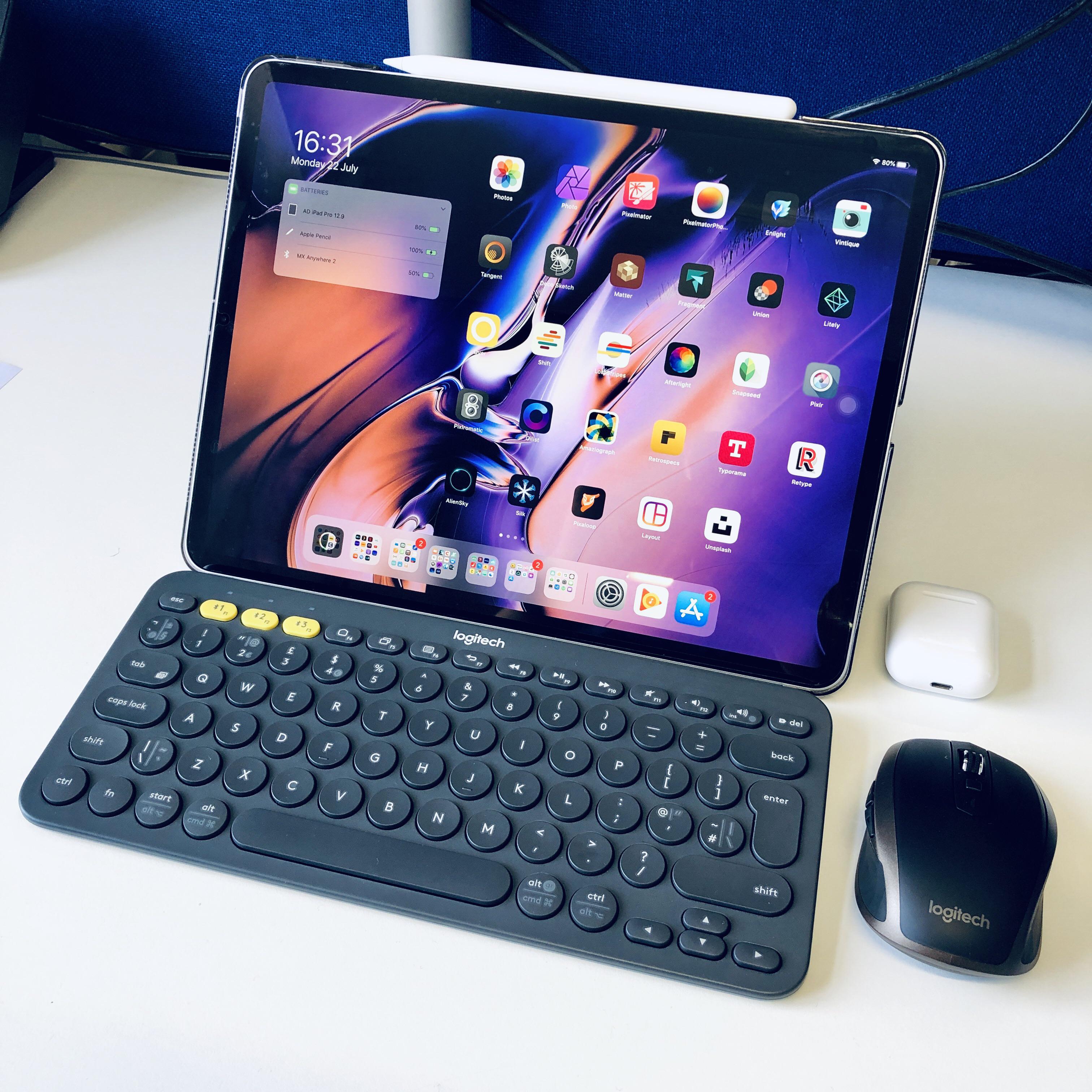 iPad本体 iPad Pro 12.9 & Apple pencil & keyboard iPad Pro 12.9
