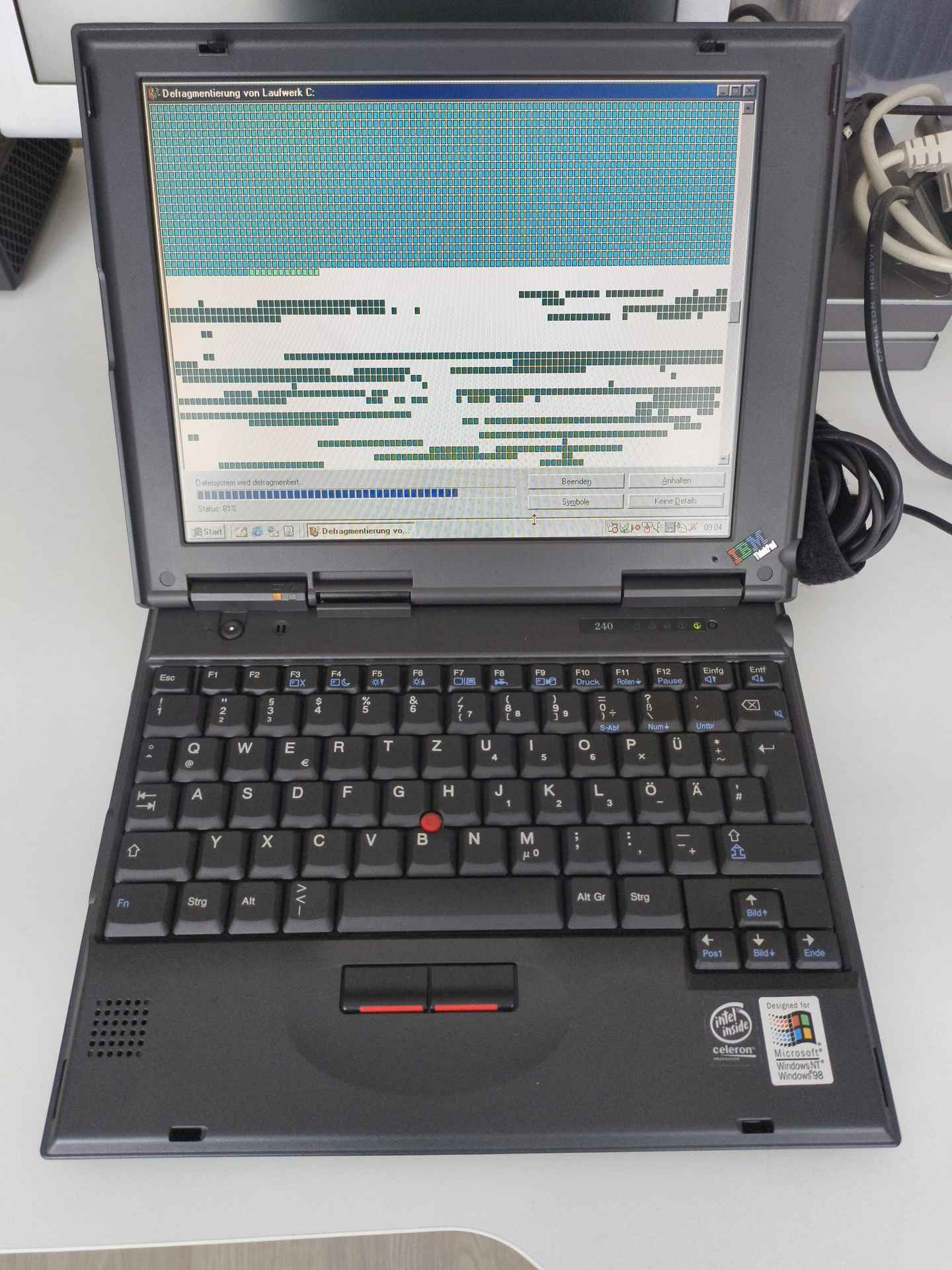 IBM Thinkpad 240 希少品 ThinkPad 240 - Wikipedia