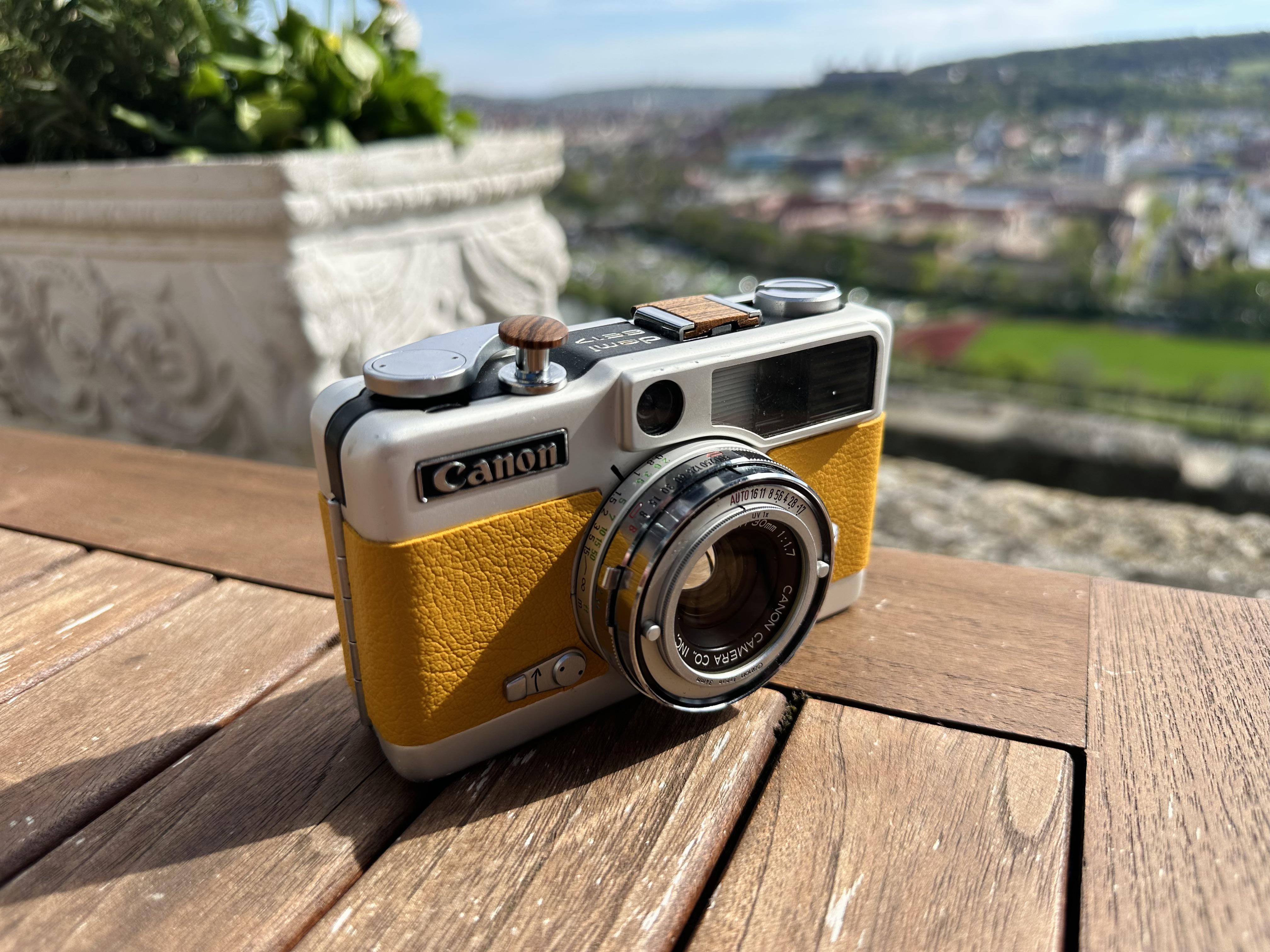 すごく綺麗なCanon demi EE17を手に入れたんだ。 : r/AnalogCommunity