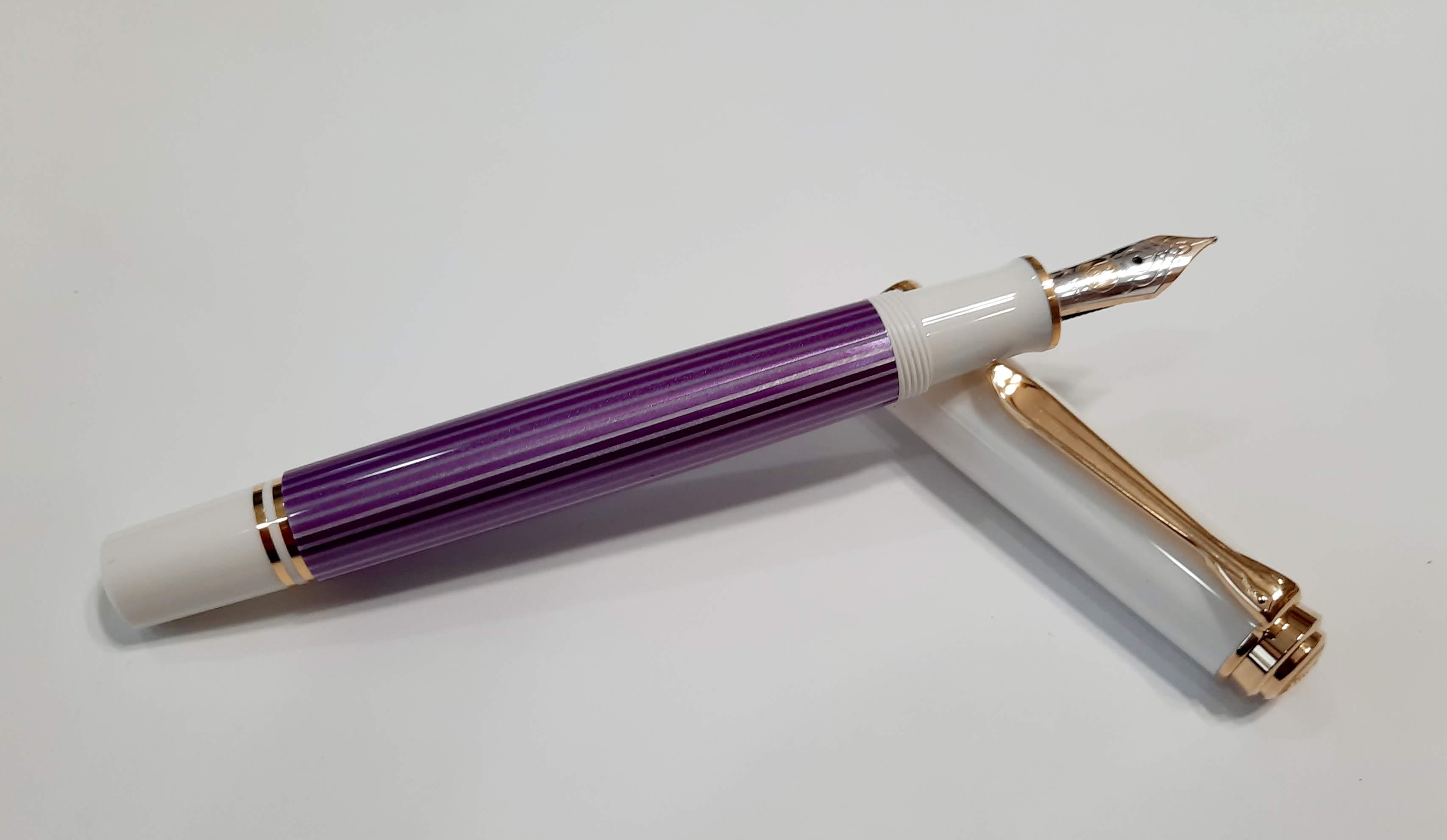 ペリカン M600 バイオレットホワイト (一番カラフルなペリカン) : r