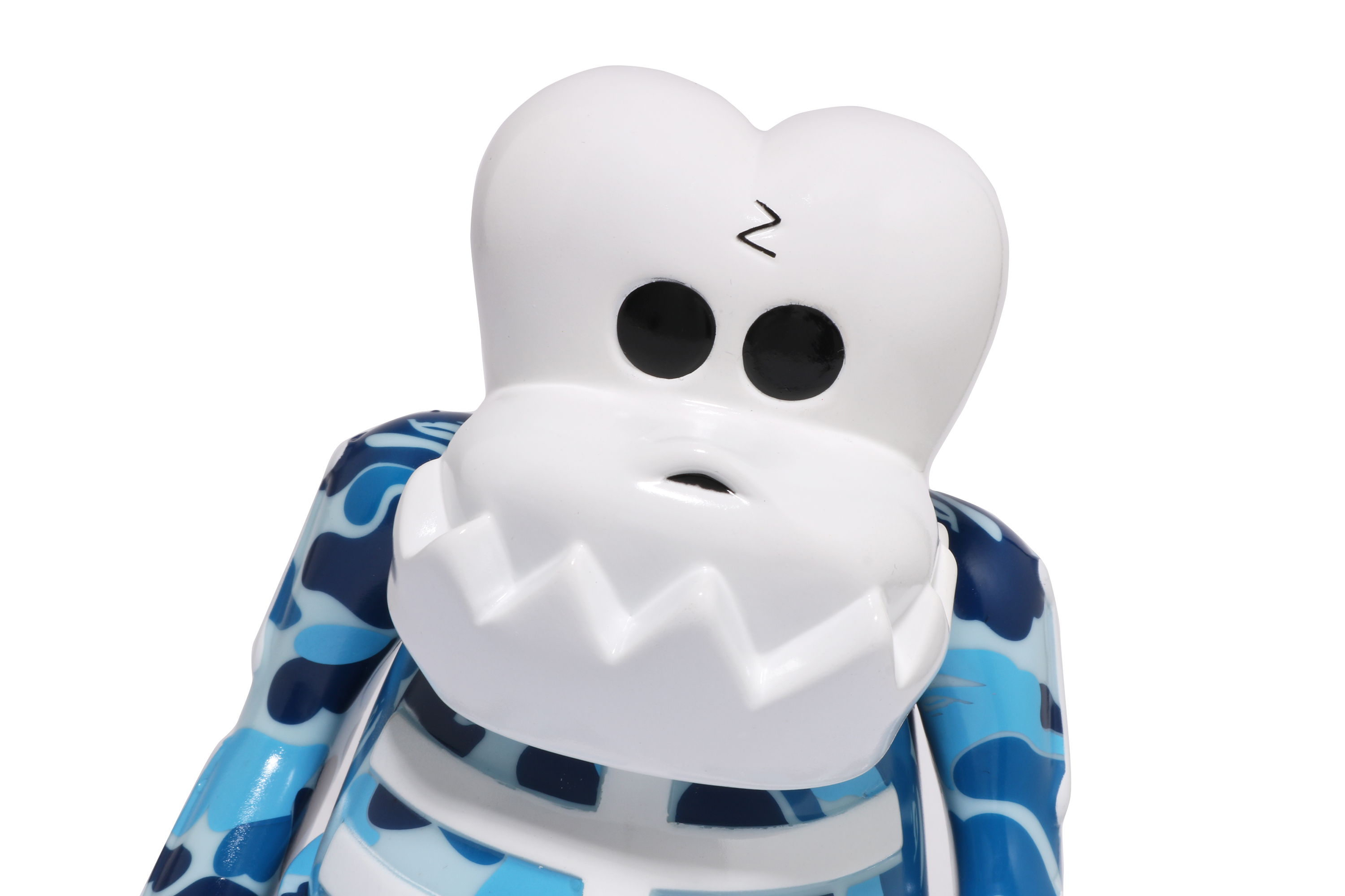 BAPE®︎とBOUNTY HUNTER SKULL KUN FIGURE 名作“スカルくん”がABC CAMO