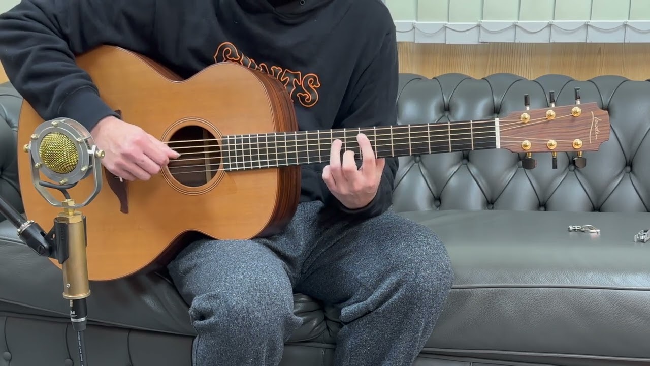 Lowden O-25 (2020) - Trippers' Guitars