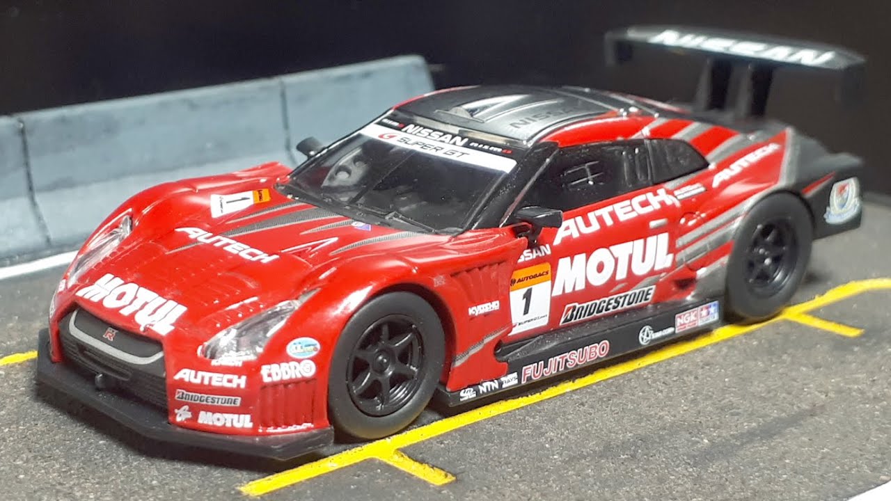 1/64 Nissan GTR Motul Autech 2009 Super GT GT500 by Kyosho diecast
