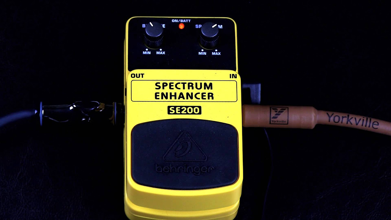 Behringer SE200 Spectrum Enhancer - YouTube