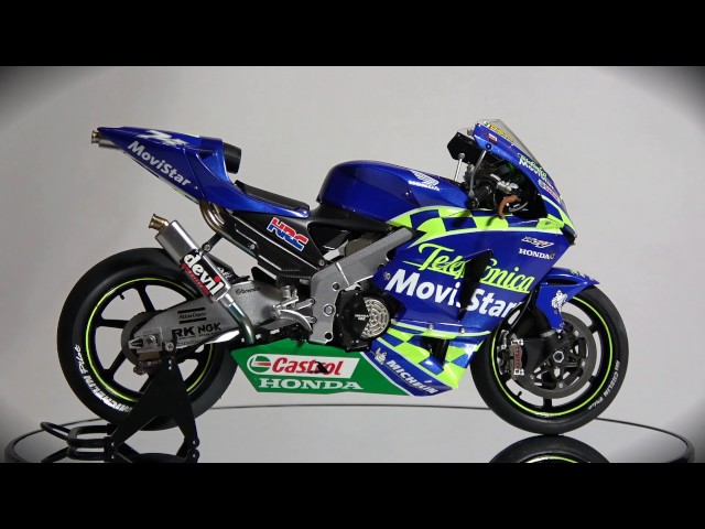 タミヤ 1/12 テレフォニカモビスターホンダ RC211V'03 加藤大治郎