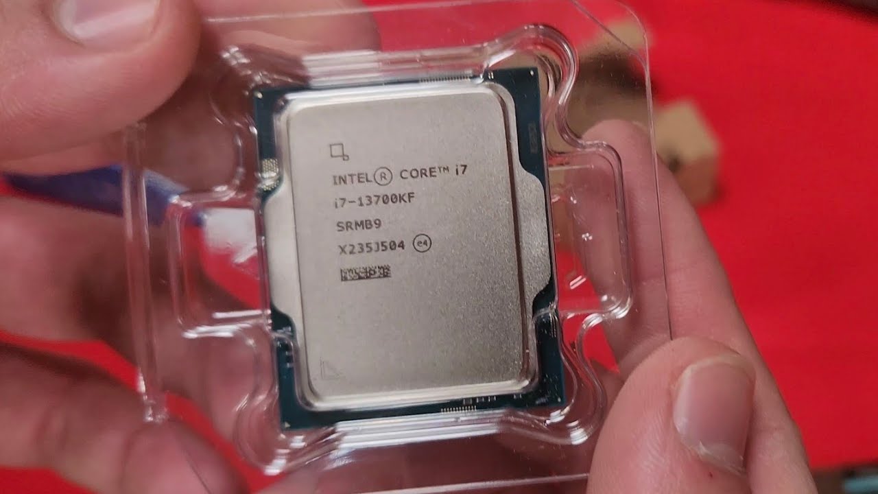 intel core i7 13700kf on Z690 - YouTube