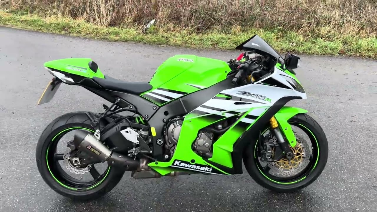 Kawasaki ZX10R - MY15 Akrapovic - Walkaround / Review - YouTube