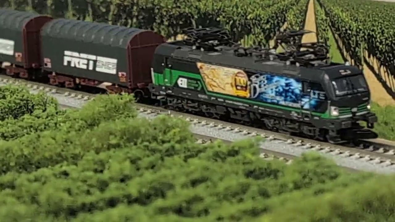 メルクリン Zゲージ 82272 Bundesanstalt Technisches Hilfswerk mini