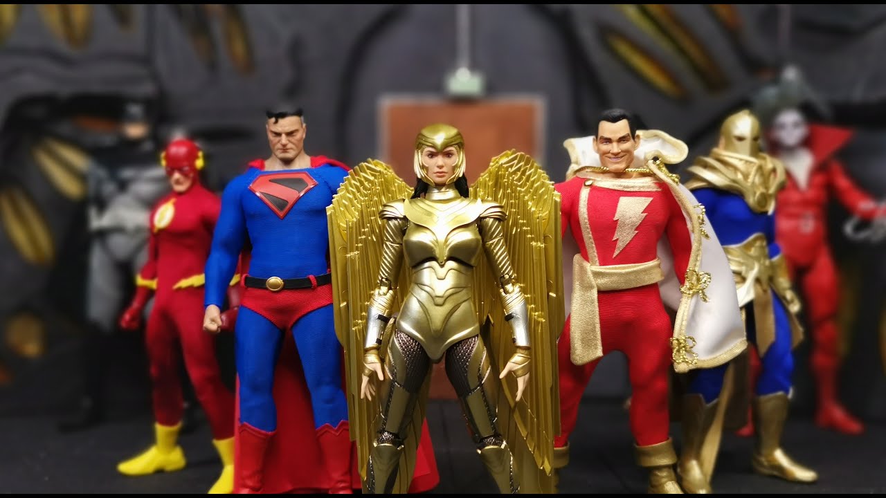 MAFEX Wonder Woman 84 Golden Armor 1/12 action figure Unboxing