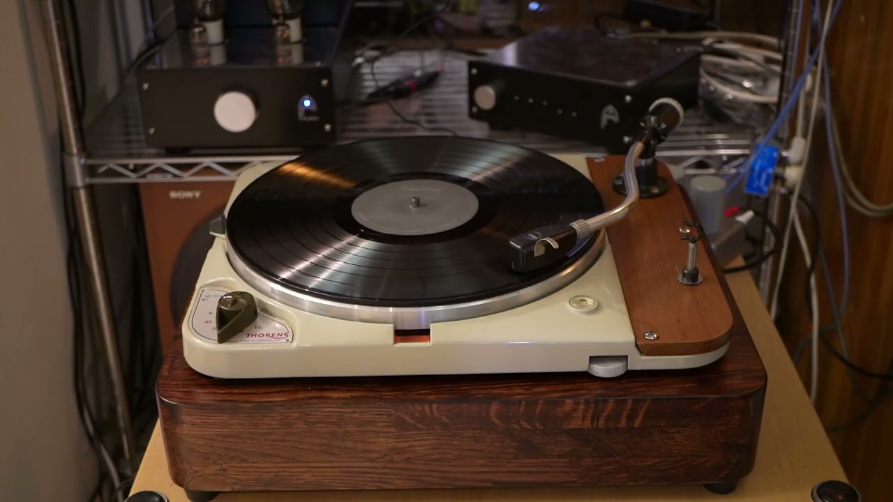Thorens TD124+Ortofon SMG212 Player System - YouTube