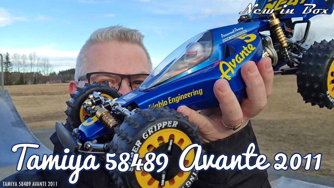 Tamiya Avante 2011 #58489 on the skateramp . - YouTube