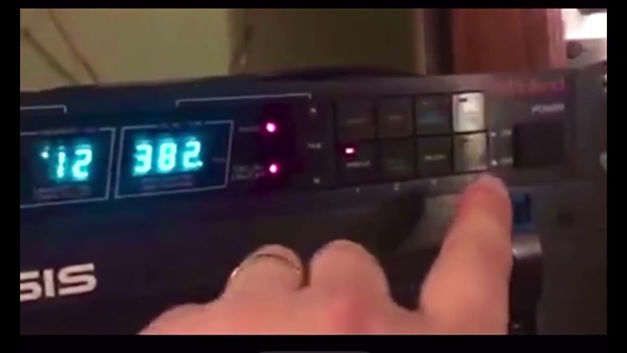 ざっくりです！布袋寅泰氏使用モデル Roland SDE-2500でプロペラ