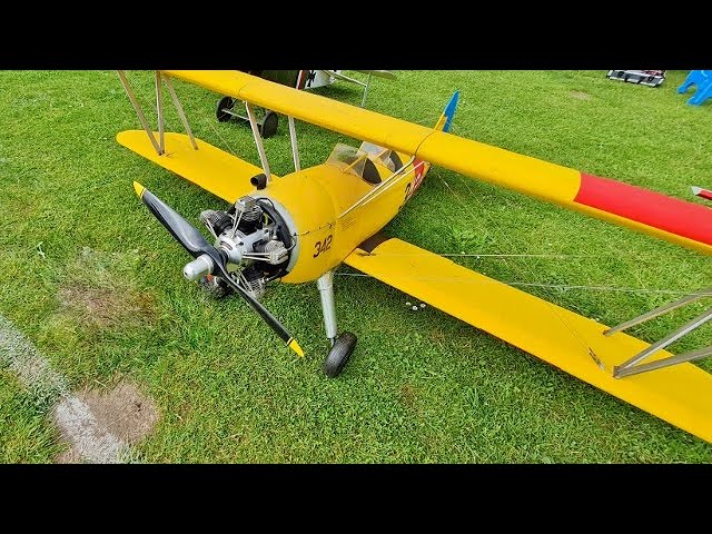 スーパーステアマン SUPER STEARMAN 40ラジコン飛行機