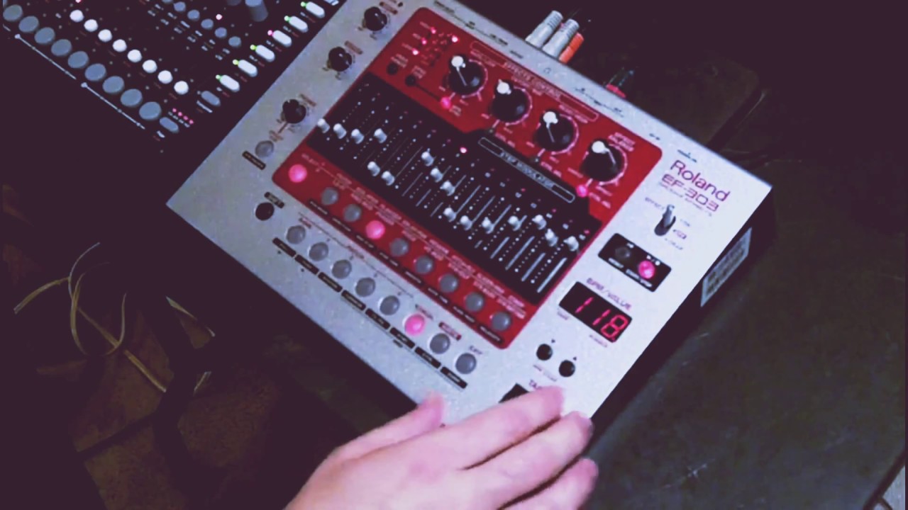 Roland EF-303 レビューとデモ : r/synthesizers