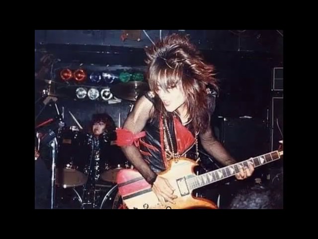 X JAPAN hide 横須賀サーベルタイガー写真2枚 19 — 横須賀サーベル