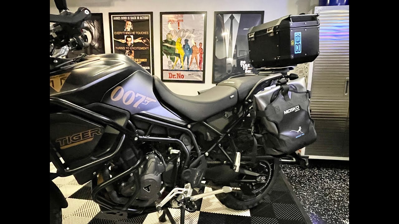 Triumph 007 Tiger 900 - SW Motech Pro Racks + Mosko Moto Scout 25L