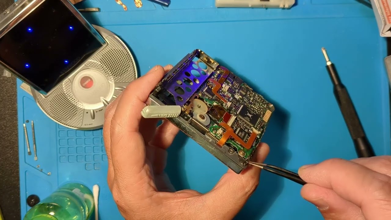 Kenwood DMC-S77 MiniDisc Player Repair Fix - Cleaning Up a Fun