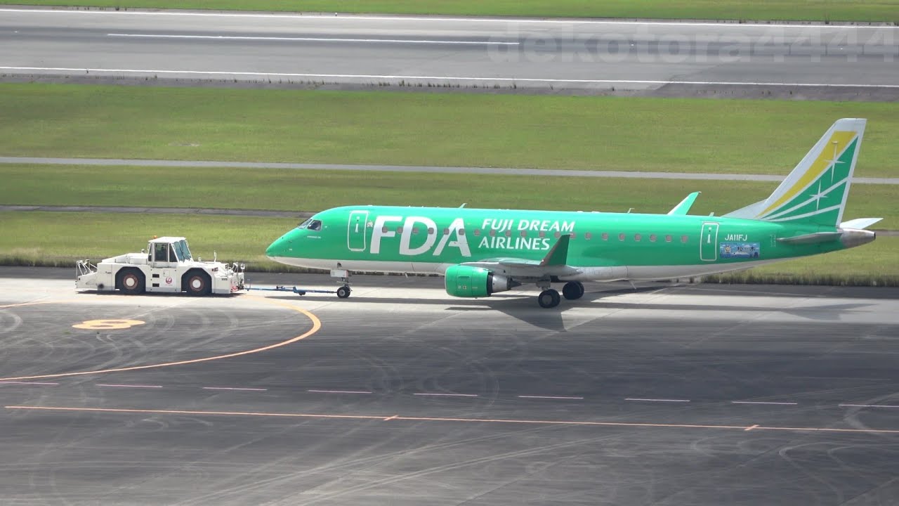 フジドリーム Embraer ERJ-170-200(JA11FJ) 広島空港 FDA - YouTube