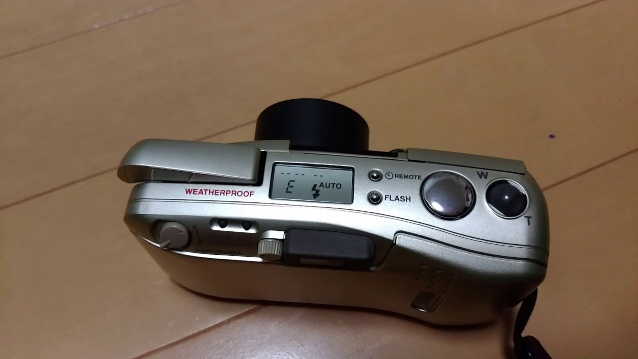 OLYMPUS μ[mju:] ZOOM 105 オリンパス ミュー105の電源ON - YouTube