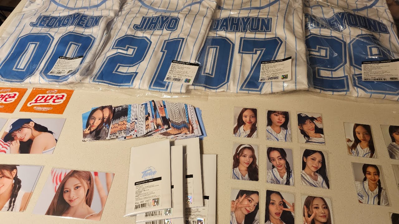 TWICE 9th Anniversary Pop-Up Store Goods Haul - YouTube