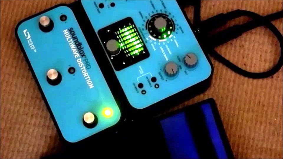 Soundblox Multiwave Distortion (not the bass version) demo, review
