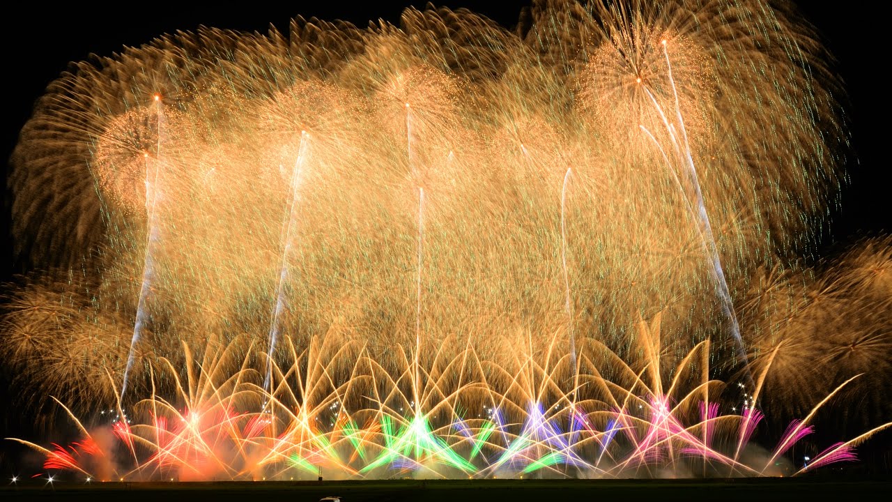 4K】2016 赤川花火大会 エンディング「しあわせ花火」♪ - YouTube