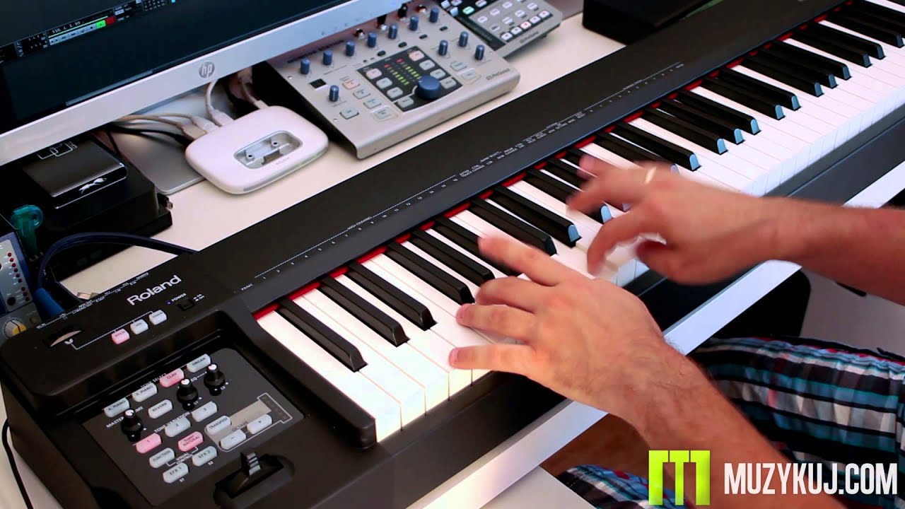 Roland RD 64 - YouTube