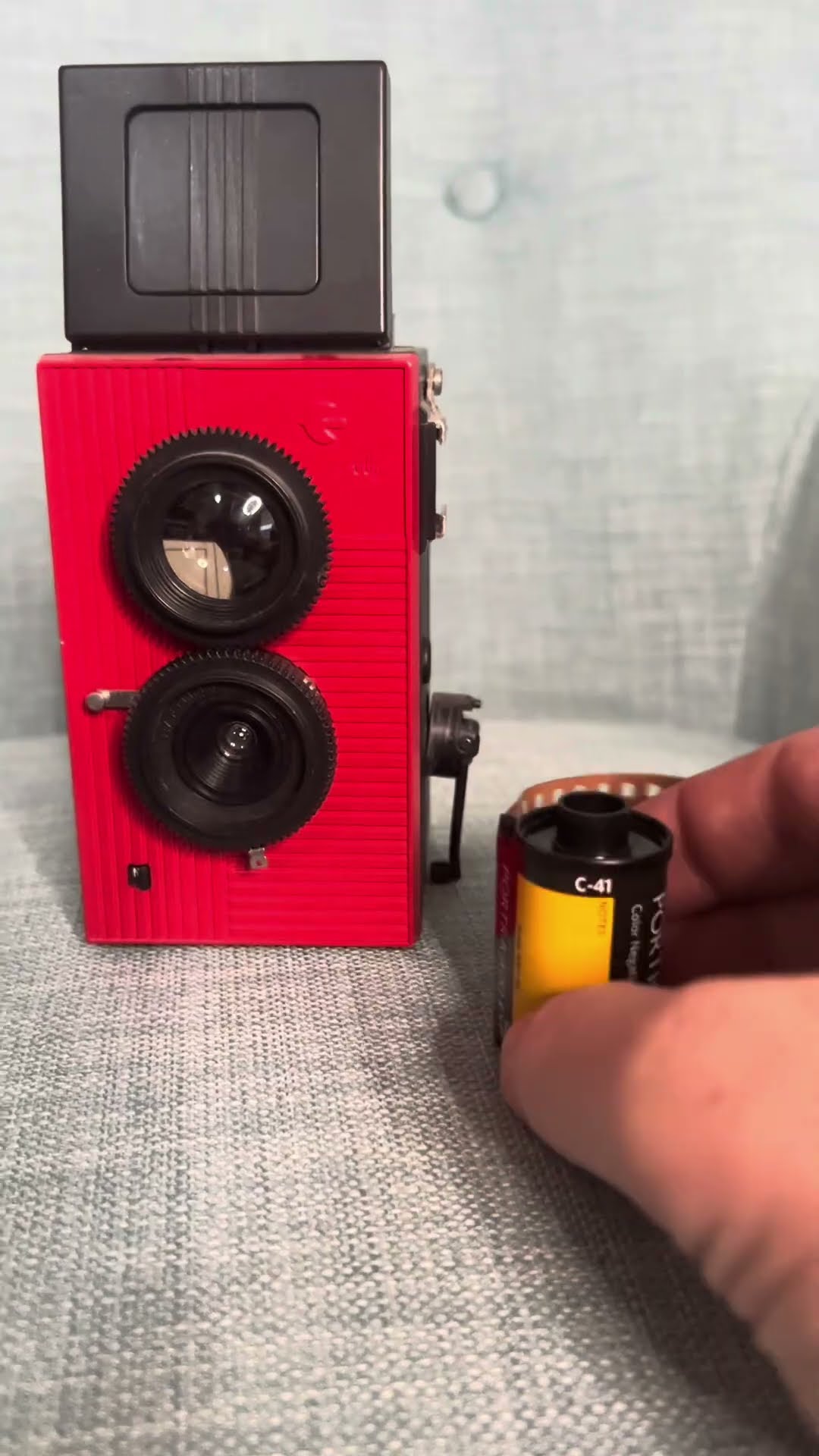 Blackbird, fly! Expose the sprockets with this 35mm TLR film