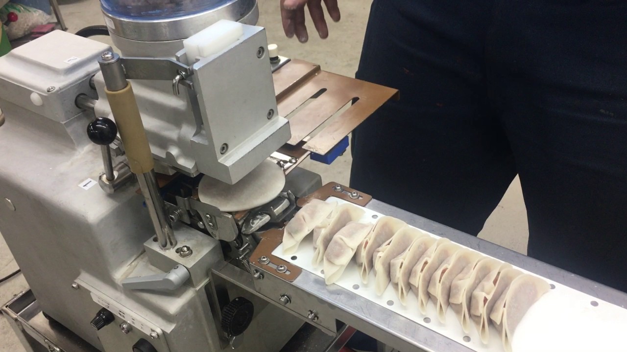 東亜工業 小型餃子製造機 MA-G-1030 試運転中 GYOZA Machine - YouTube