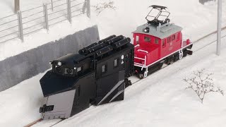 Metal model of an old Japanese snowplow - YouTube
