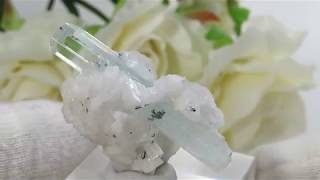 パキスタン スカルドゥ産 母岩付きアクアマリン（原石）9.3g - cute