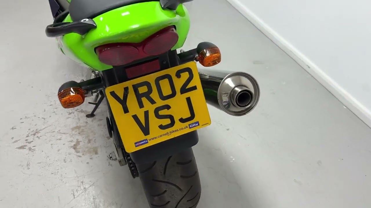 Lot 16 - 2002 Kawasaki ZX-9R Ninja