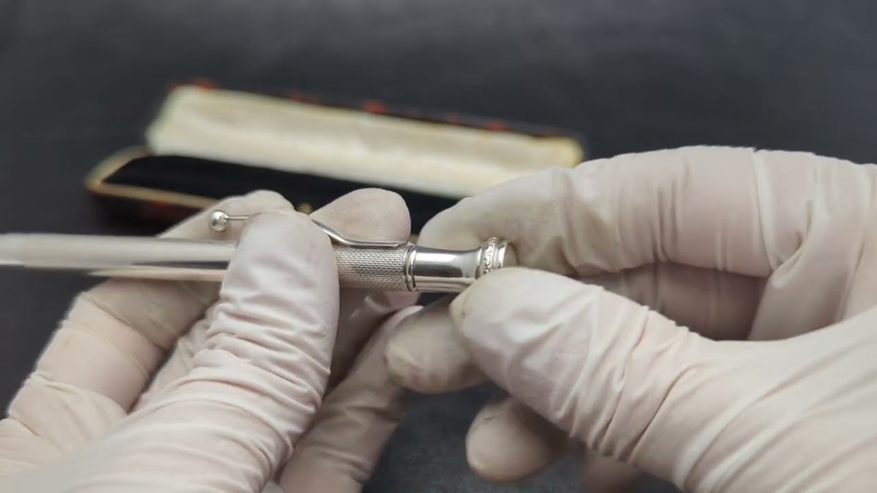 米国ヴィンテージ 無銘 純銀製 推進式ペンシル - YouTube