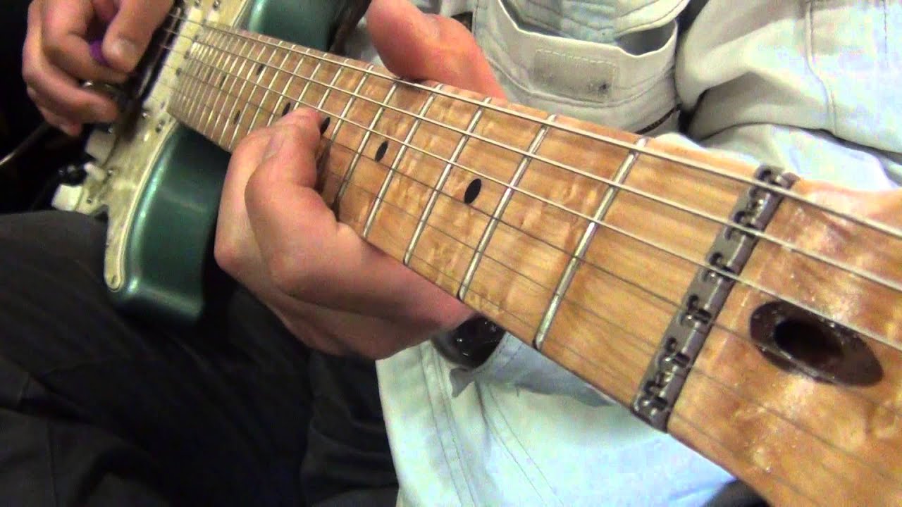 Kojiのギタープレー - YouTube