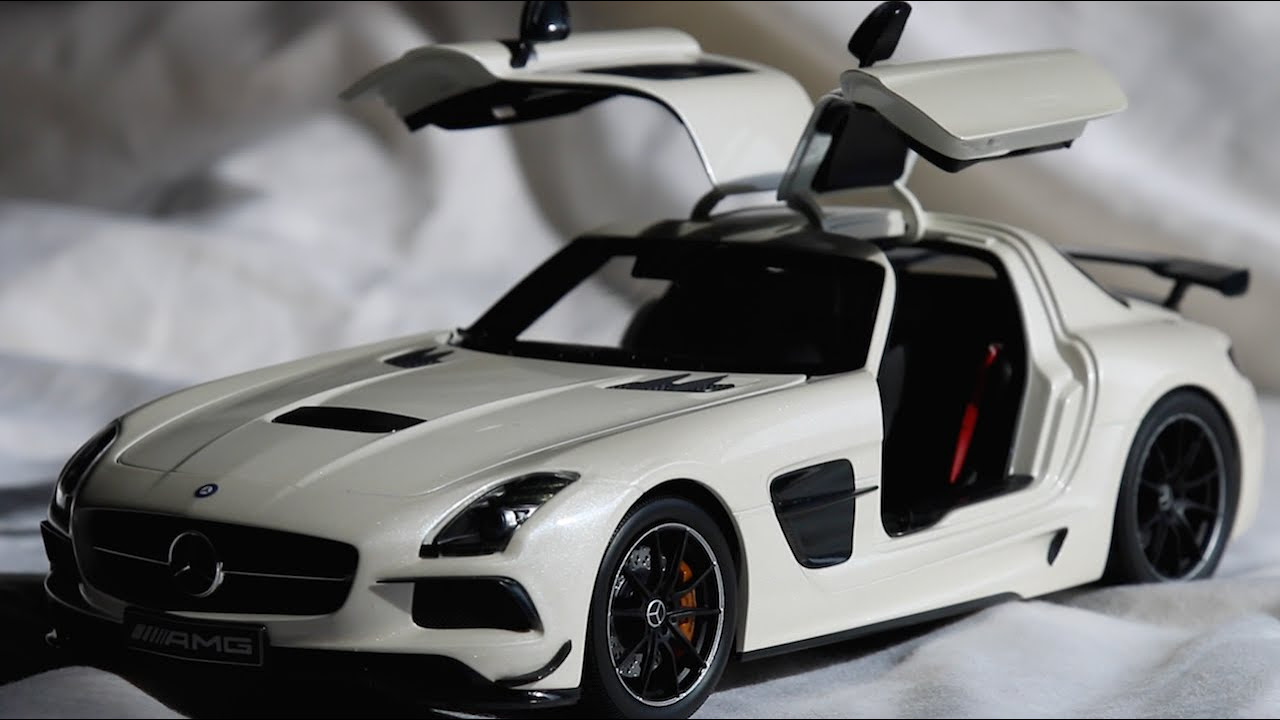 Review - Minichamps 1:18 Scale Mercedes SLS Black Series - YouTube