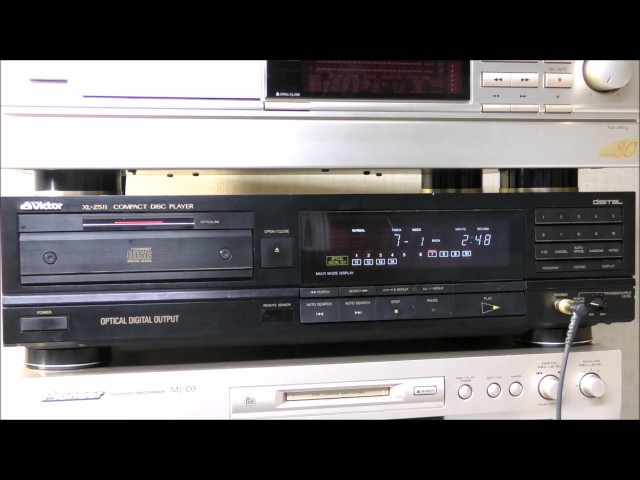 Victor CDPLAYER XL-Z511 FIELD OF VIEW 突然 - YouTube