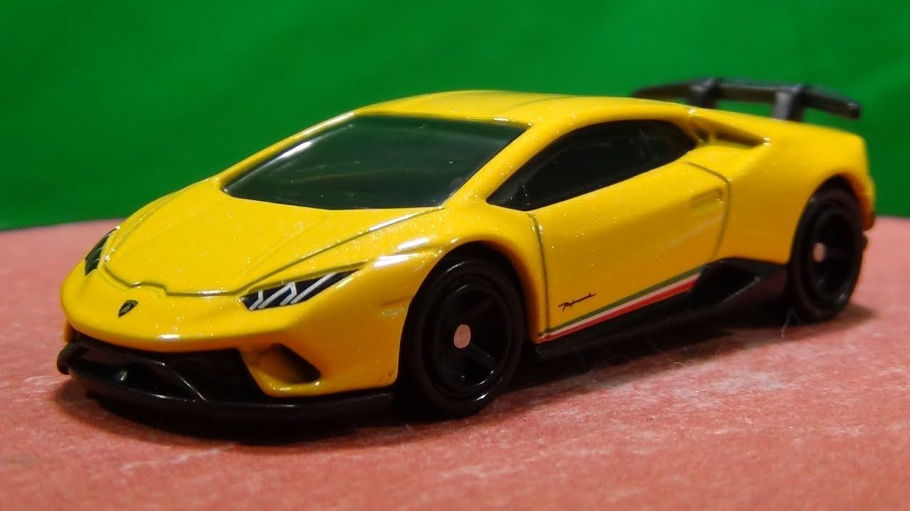 トミカ No.34 ランボルギーニ ウラカン ペルフォルマンテ (初回特別